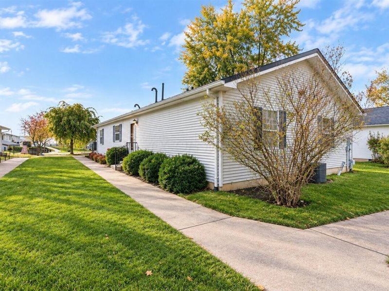 11213 Macalpine Way , Lakeview, OH 43331 Photo 4
