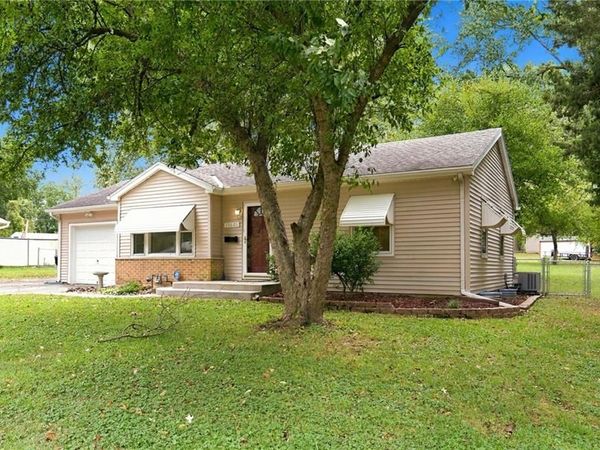 10601 E Sheley Road, Independence, MO 64052