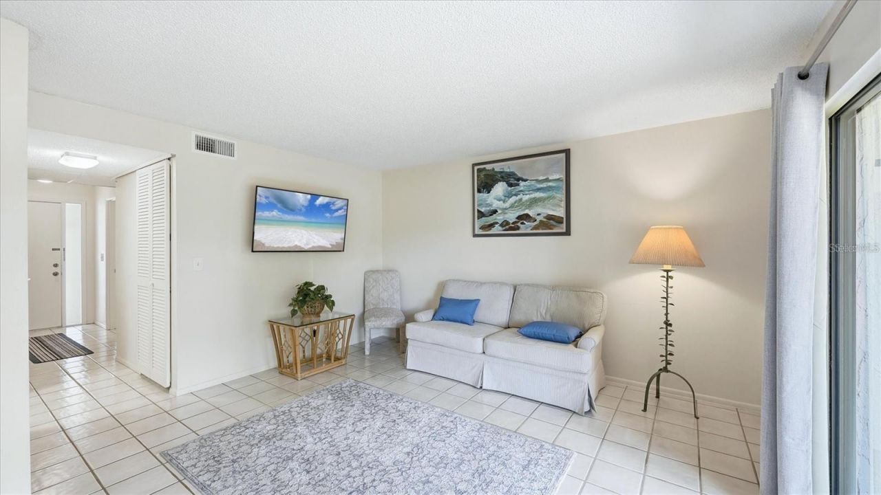 3025 Quail Hollow , Unit 3025, Sarasota, FL 34235 Photo