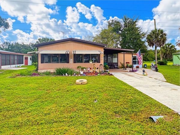 27 ROBIN ROAD , WILDWOOD, FL 34785
