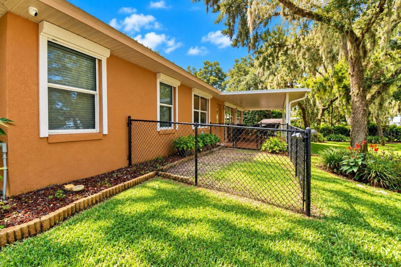 2391 S Lake Reedy Boulevard , Frostproof, FL 33843 Photo
