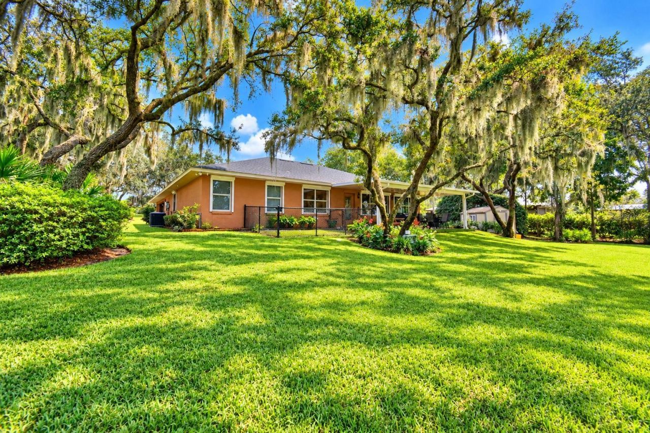 2391 S Lake Reedy Boulevard , Frostproof, FL 33843 Photo