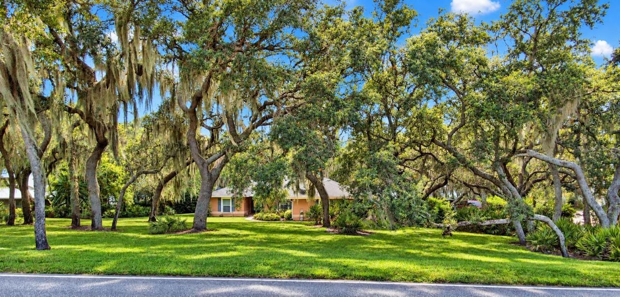 2391 S Lake Reedy Boulevard , Frostproof, FL 33843 Photo
