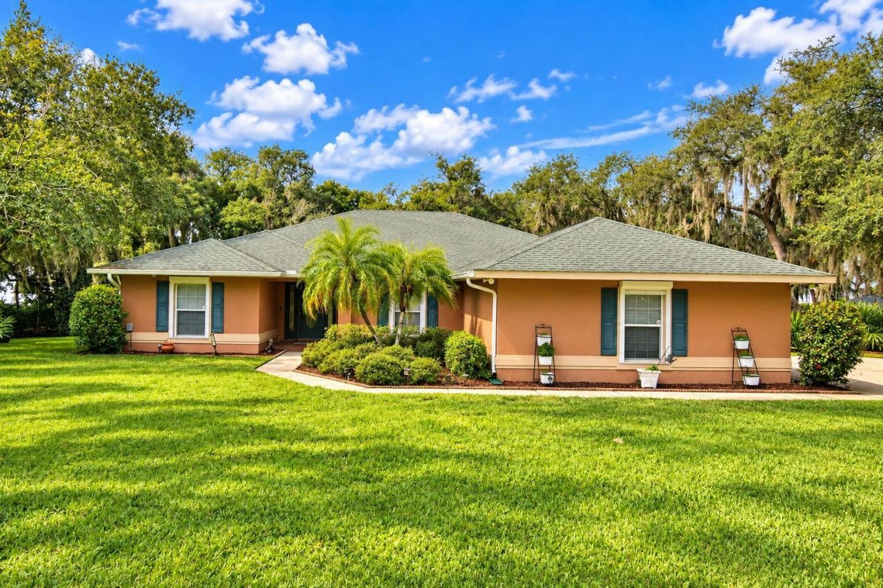 2391 S Lake Reedy Boulevard , Frostproof, FL 33843 Photo