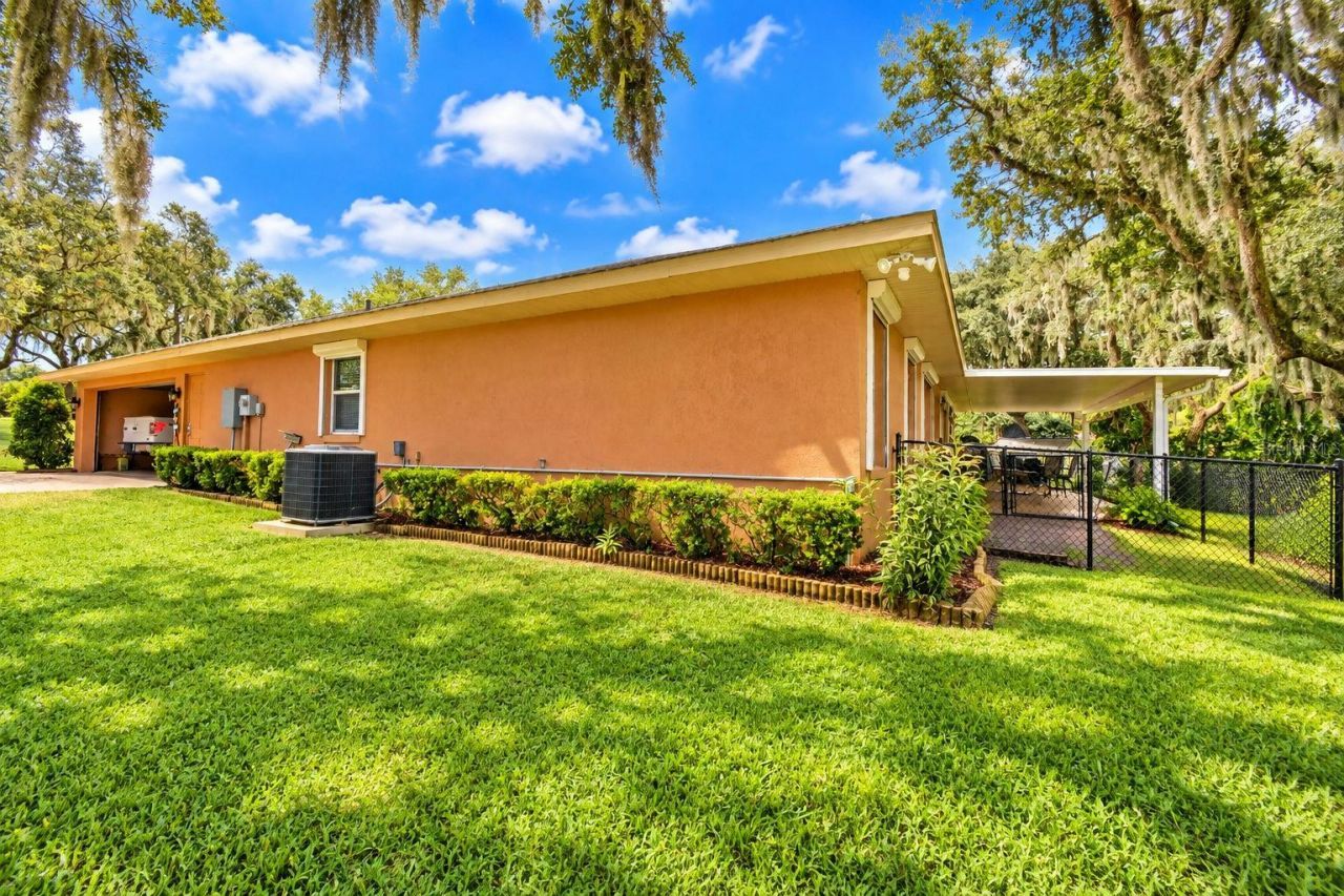 2391 S Lake Reedy Boulevard , Frostproof, FL 33843 Photo