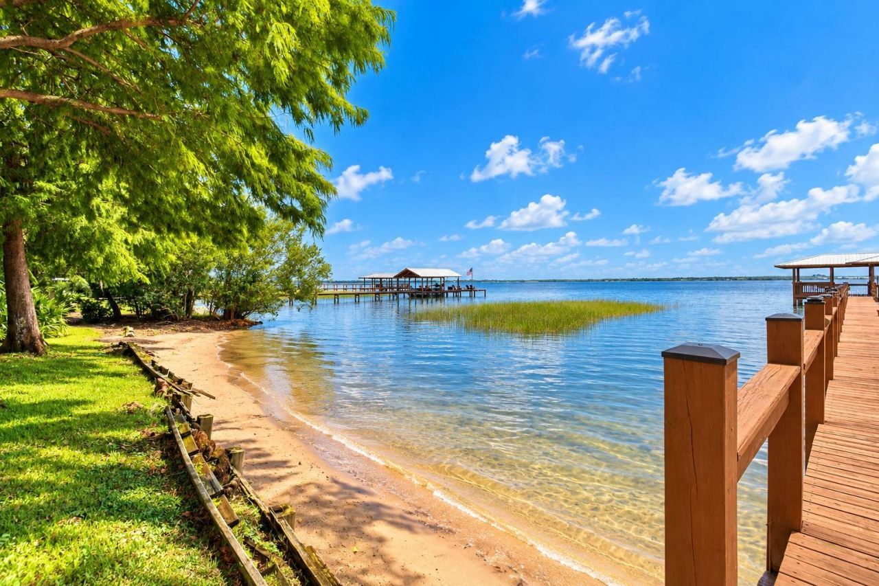 2391 S Lake Reedy Boulevard , Frostproof, FL 33843 Photo
