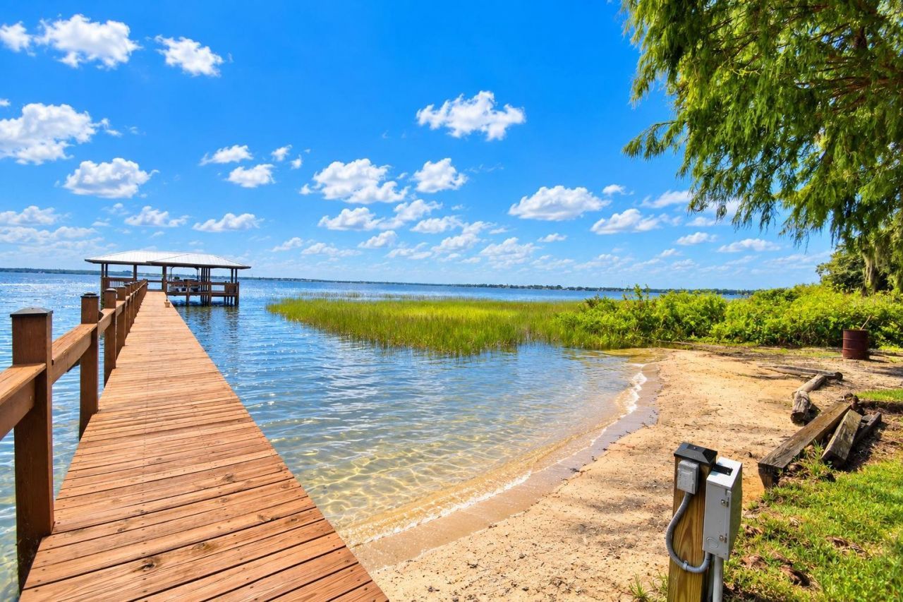 2391 S Lake Reedy Boulevard , Frostproof, FL 33843 Photo