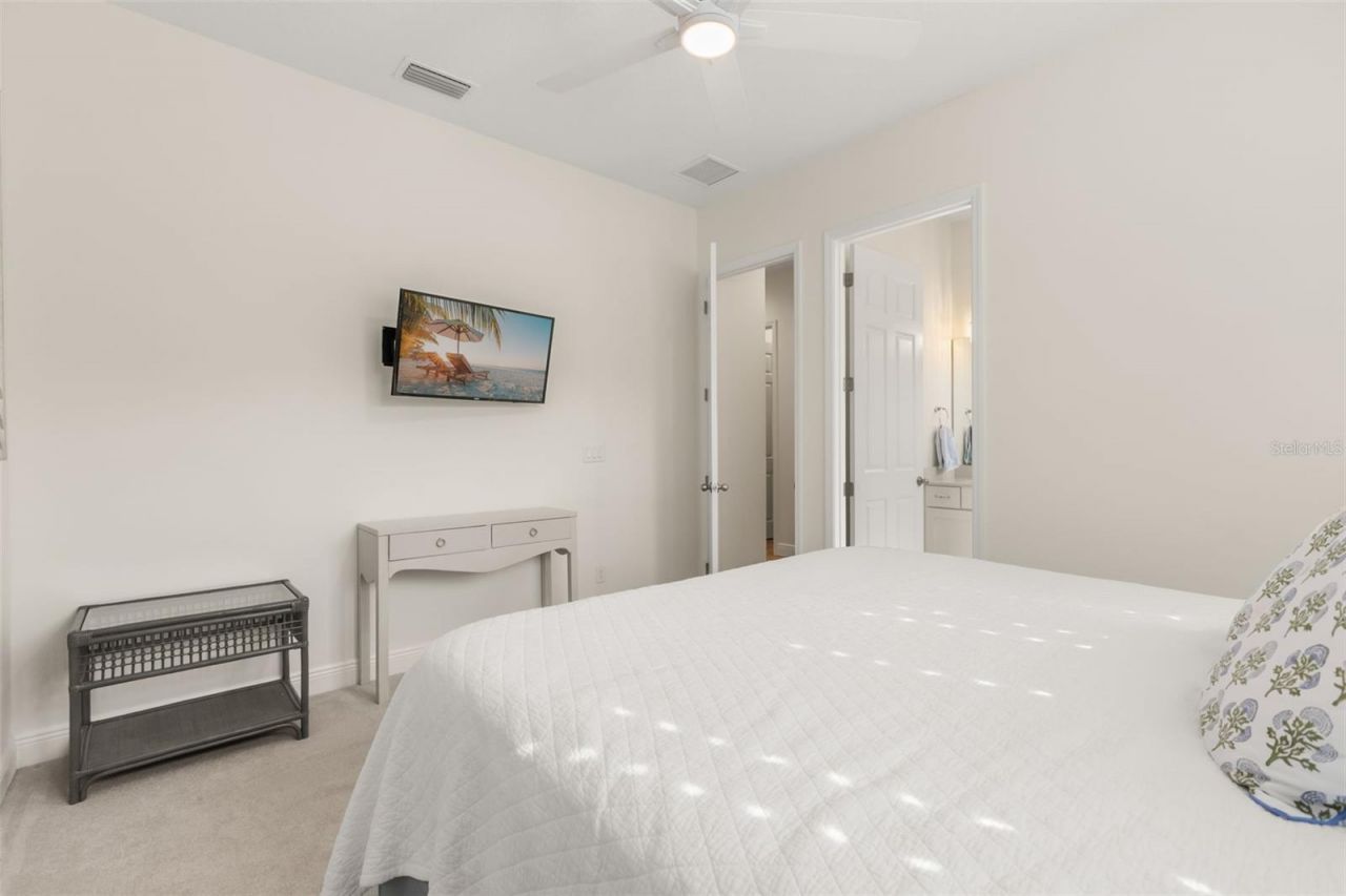 9609 San Fernando Court, Howey in the Hills, FL 34737 Photo