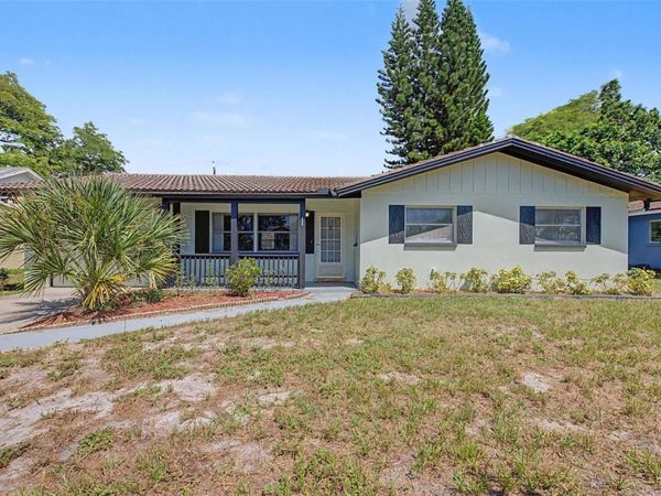 1073 KENWOOD DRIVE , DUNEDIN, FL 34698