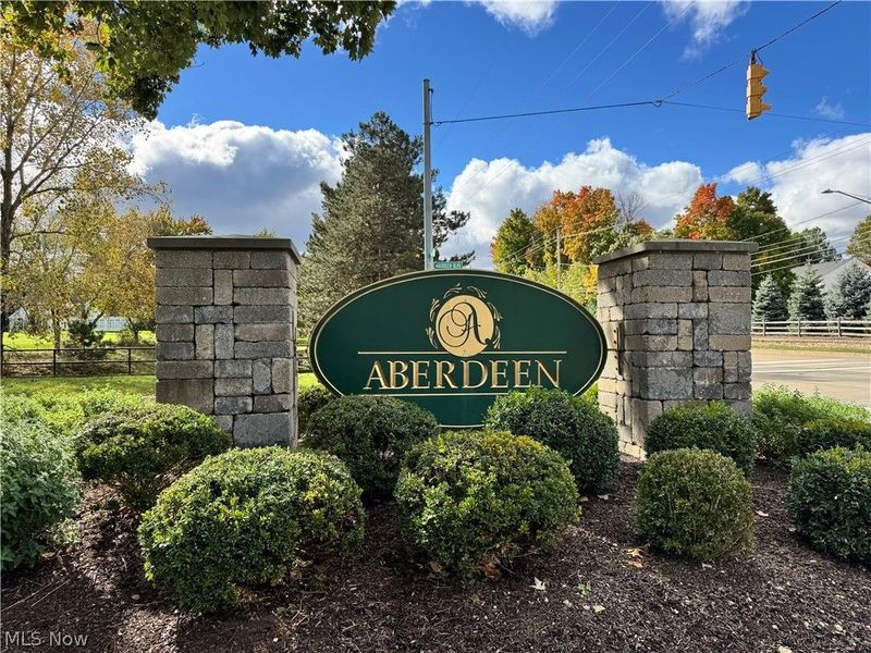312 W Legend Court, Unit C, Highland Heights, OH 44143 Photo 2