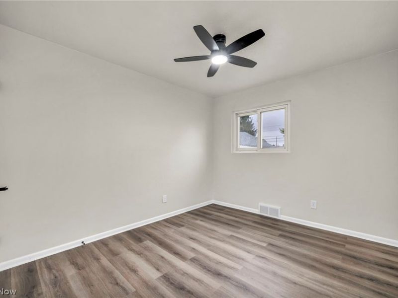 6330 Stonecrest Drive, Brook Park, OH 44142 Photo 10