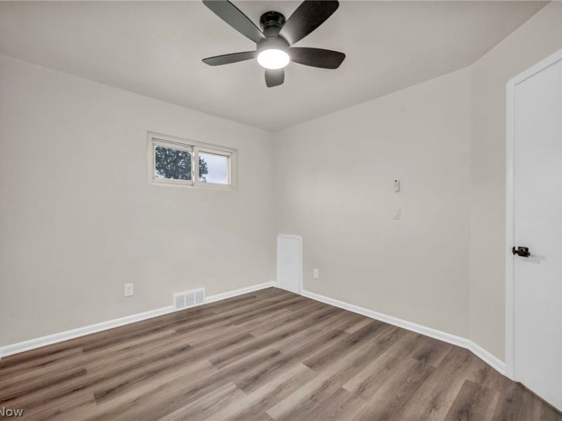 6330 Stonecrest Drive, Brook Park, OH 44142 Photo 11