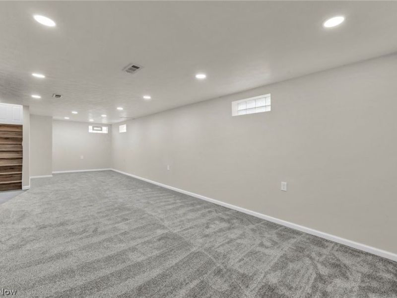 6330 Stonecrest Drive, Brook Park, OH 44142 Photo 13