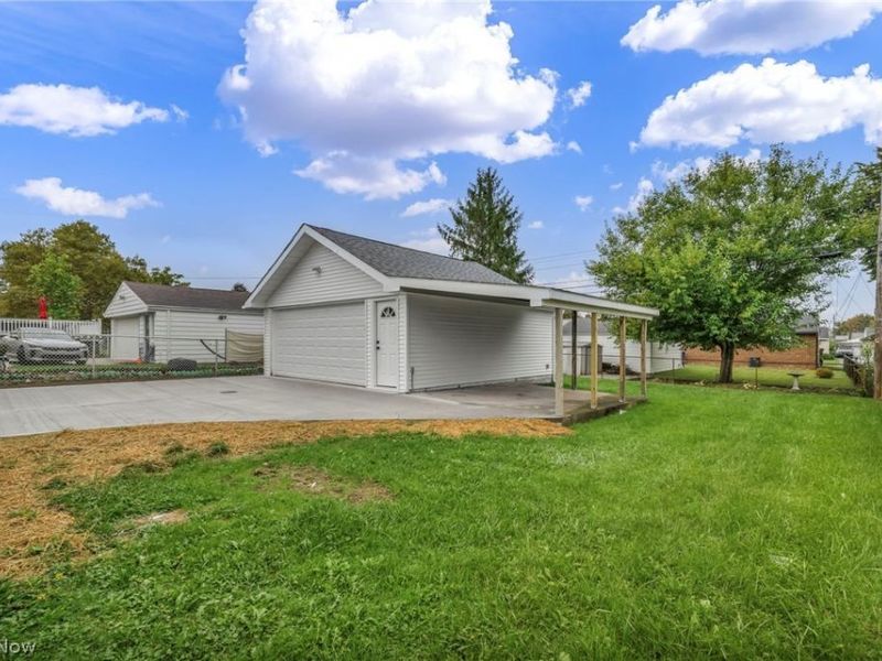 6330 Stonecrest Drive, Brook Park, OH 44142 Photo 20