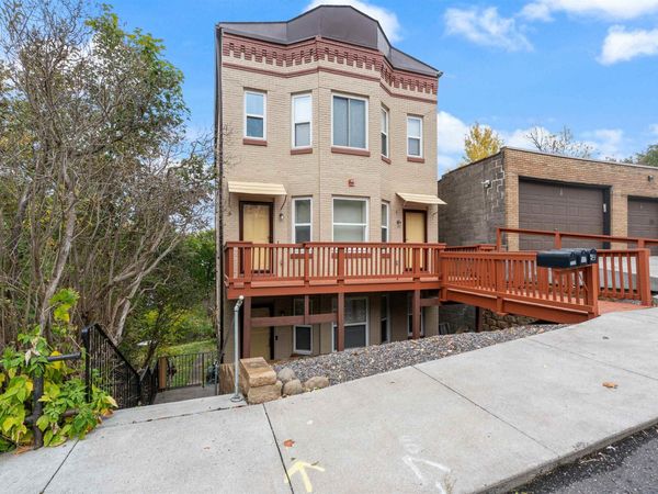 516 W 5th St, Duluth, MN 55806
