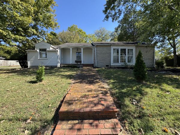 211 Elm St , Pulaski, TN 38478