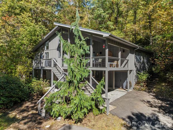 375 Robin Hood Road , Brevard, NC 28712