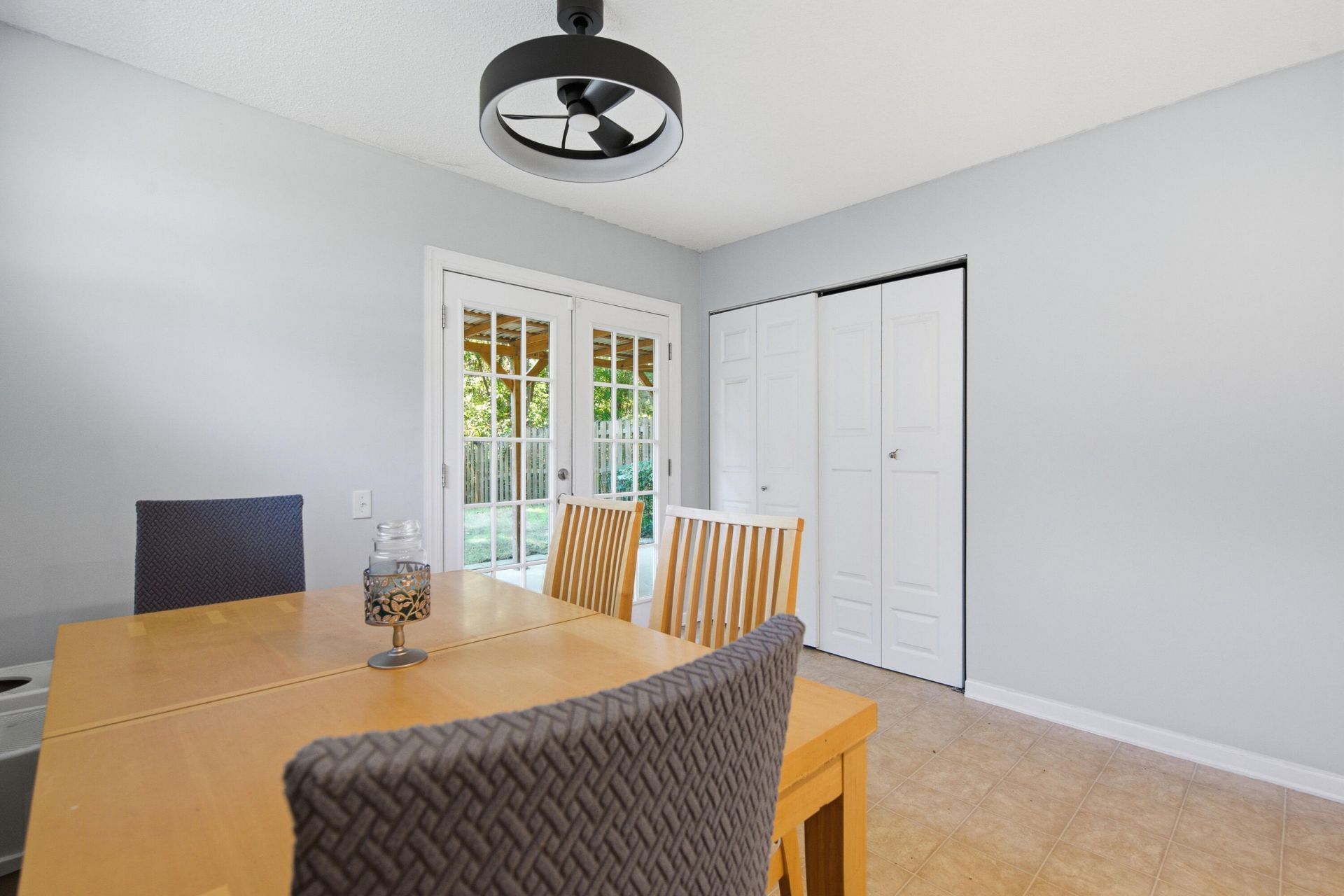 9244 Ayscough Road Photo 25