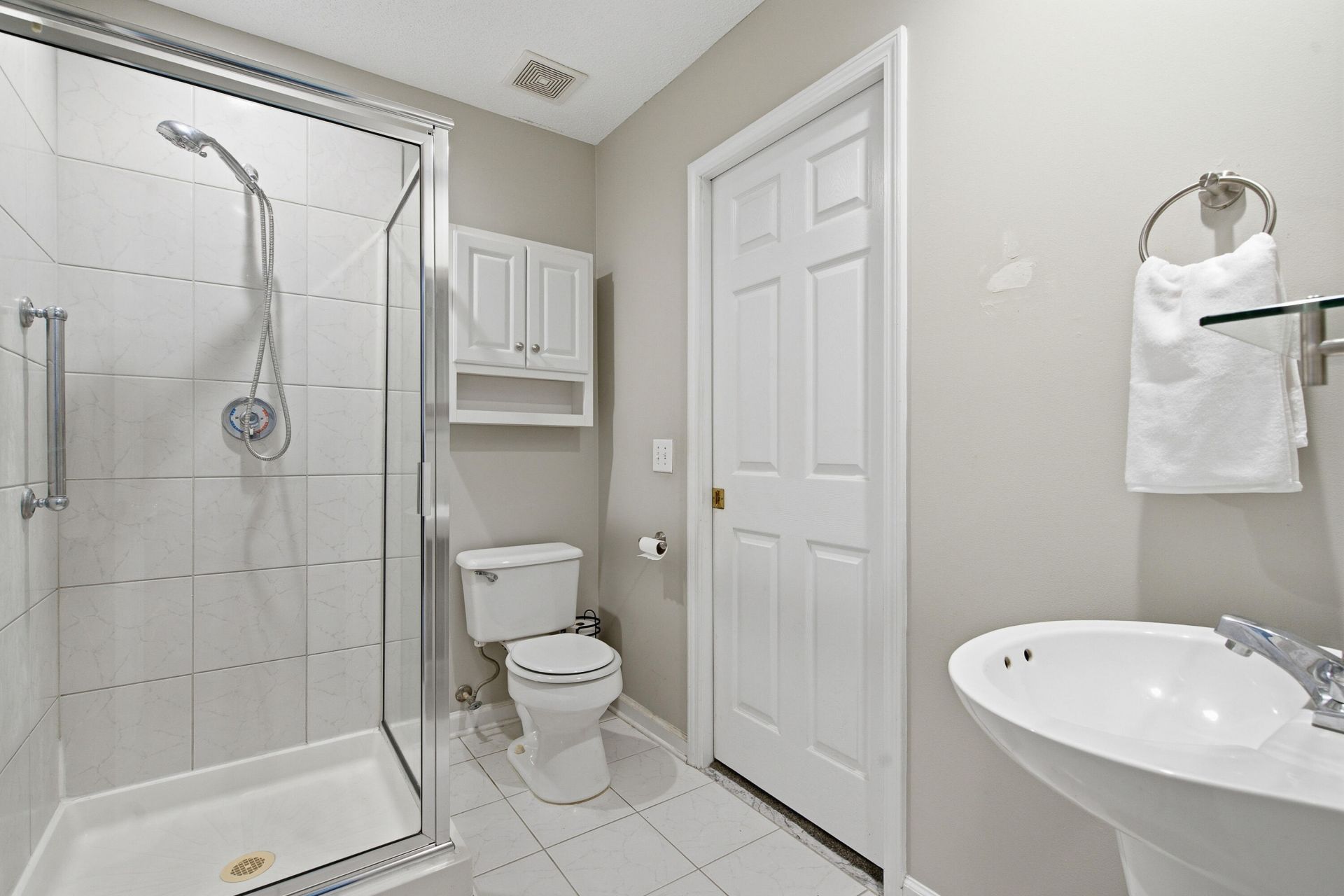 9244 Ayscough Road Photo 29