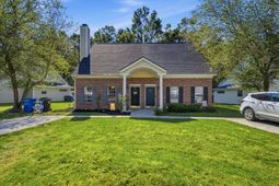 9244 Ayscough Road photo 4