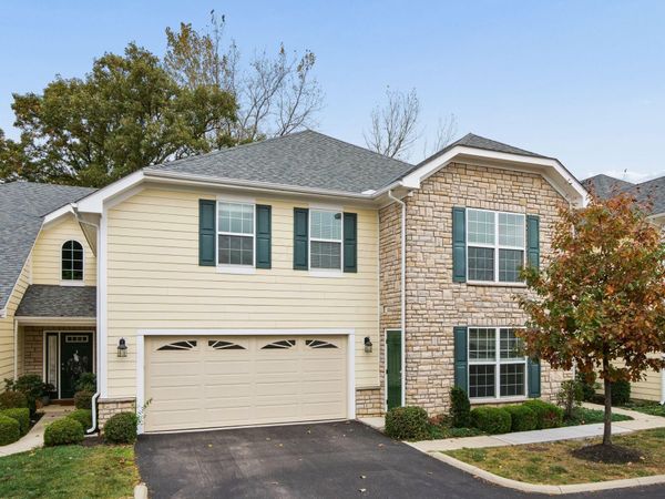 265 Lake Cove Drive , Delaware, OH 43015