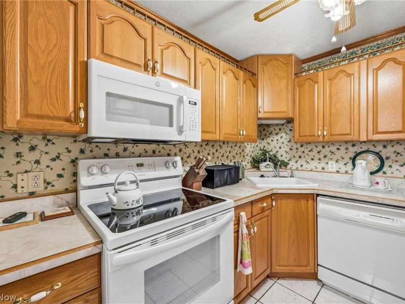 7539 Glenwood Avenue, Boardman, OH 44512 Photo 8