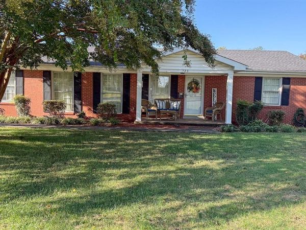 323 Lexington Drive , Glasgow, KY 42141