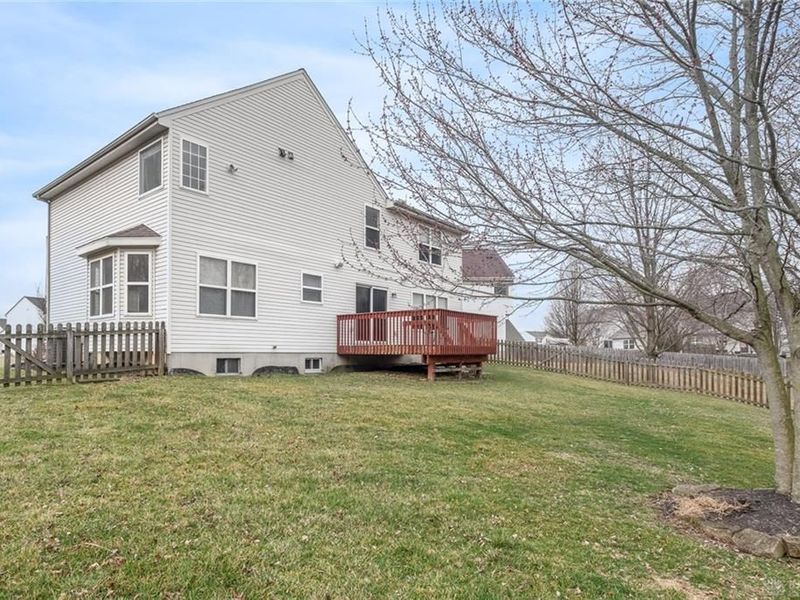6750 Waterview Way, Huber Heights, OH 45424 Photo 2