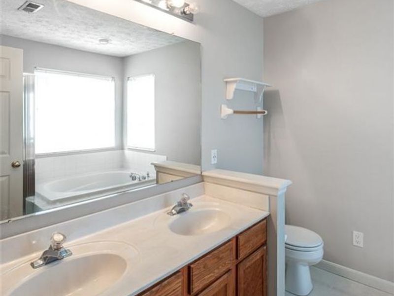 6750 Waterview Way, Huber Heights, OH 45424 Photo 20