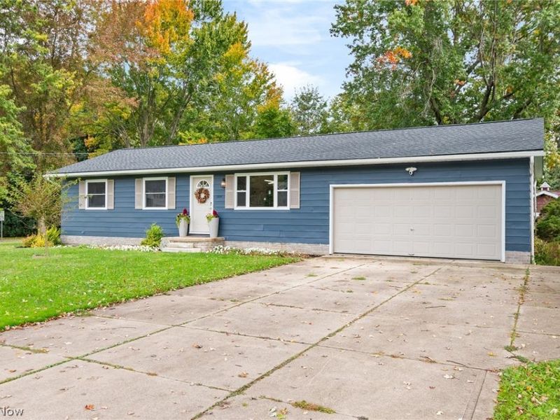 5201 Fawn Drive, New Franklin, OH 44319 Photo 1