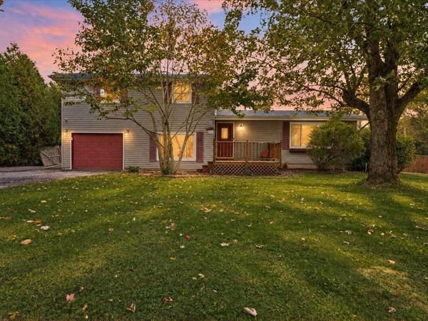 2302 Linda Road , Valparaiso, IN 46383