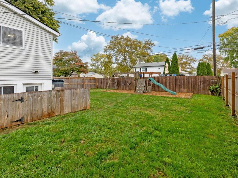 2489 Parlin Drive, Grove City, OH 43123 Photo 11