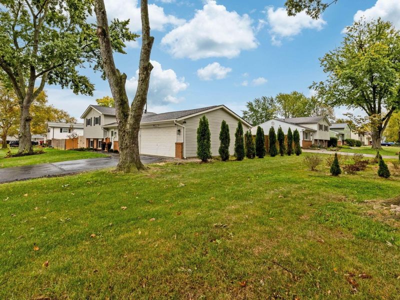 2489 Parlin Drive, Grove City, OH 43123 Photo 5