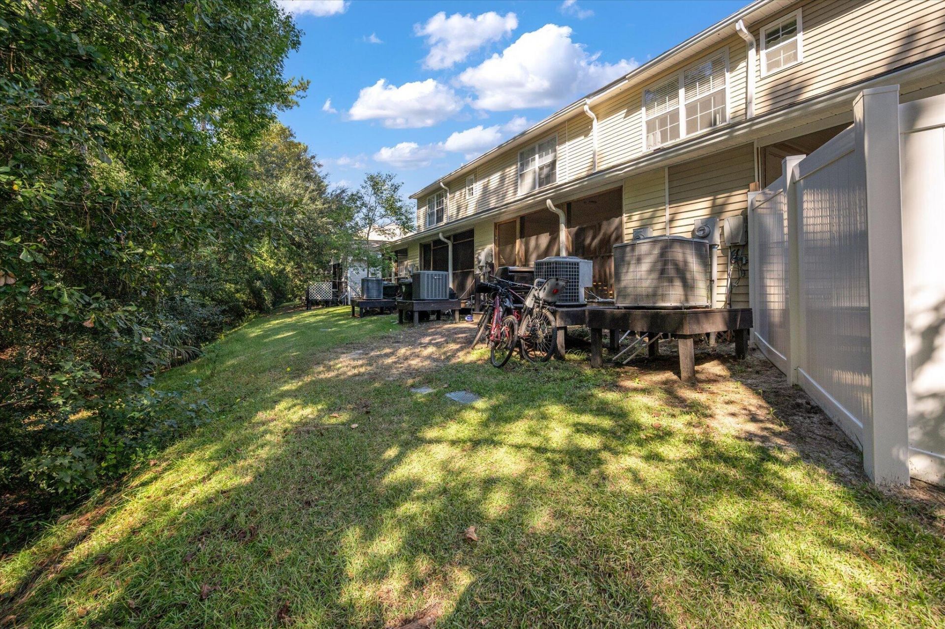 369 Kelsey Boulevard Photo 19