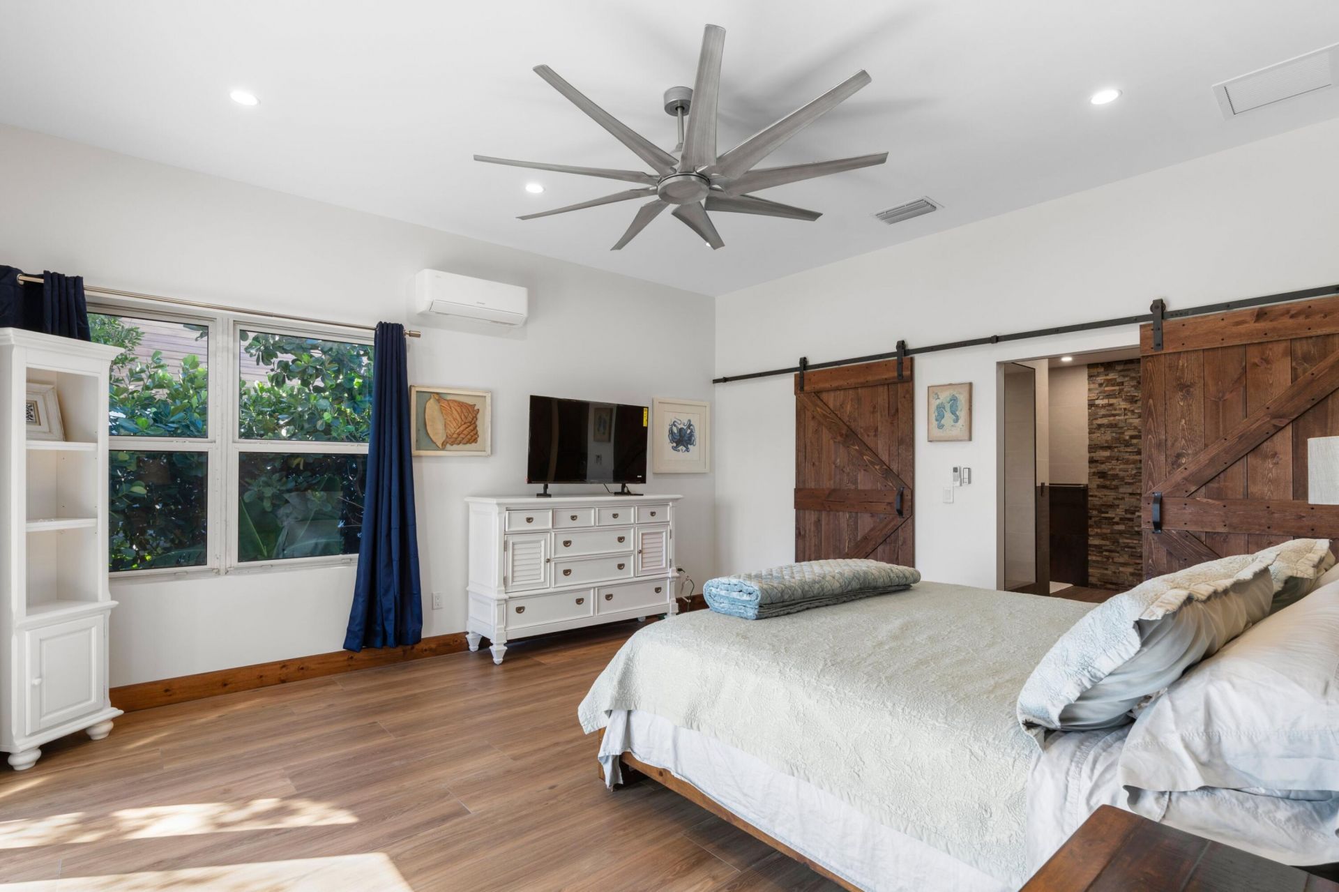 257 E 23rd Street, Riviera Beach, FL 33404 Photo