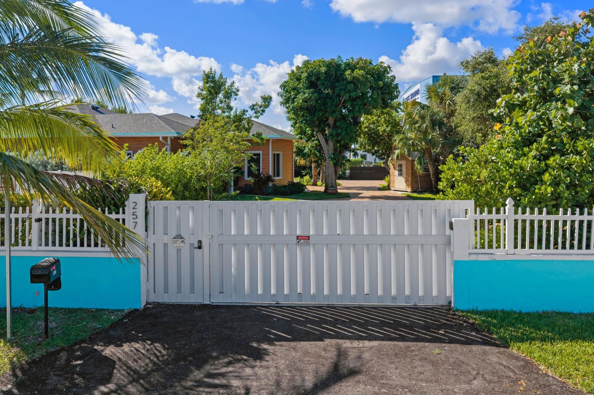 256 E 22nd Court, Riviera Beach, FL 33404 Photo