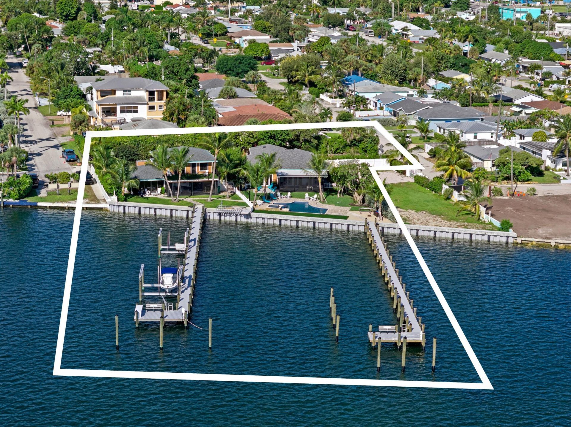 256 E 22nd Court, Riviera Beach, FL 33404 Photo