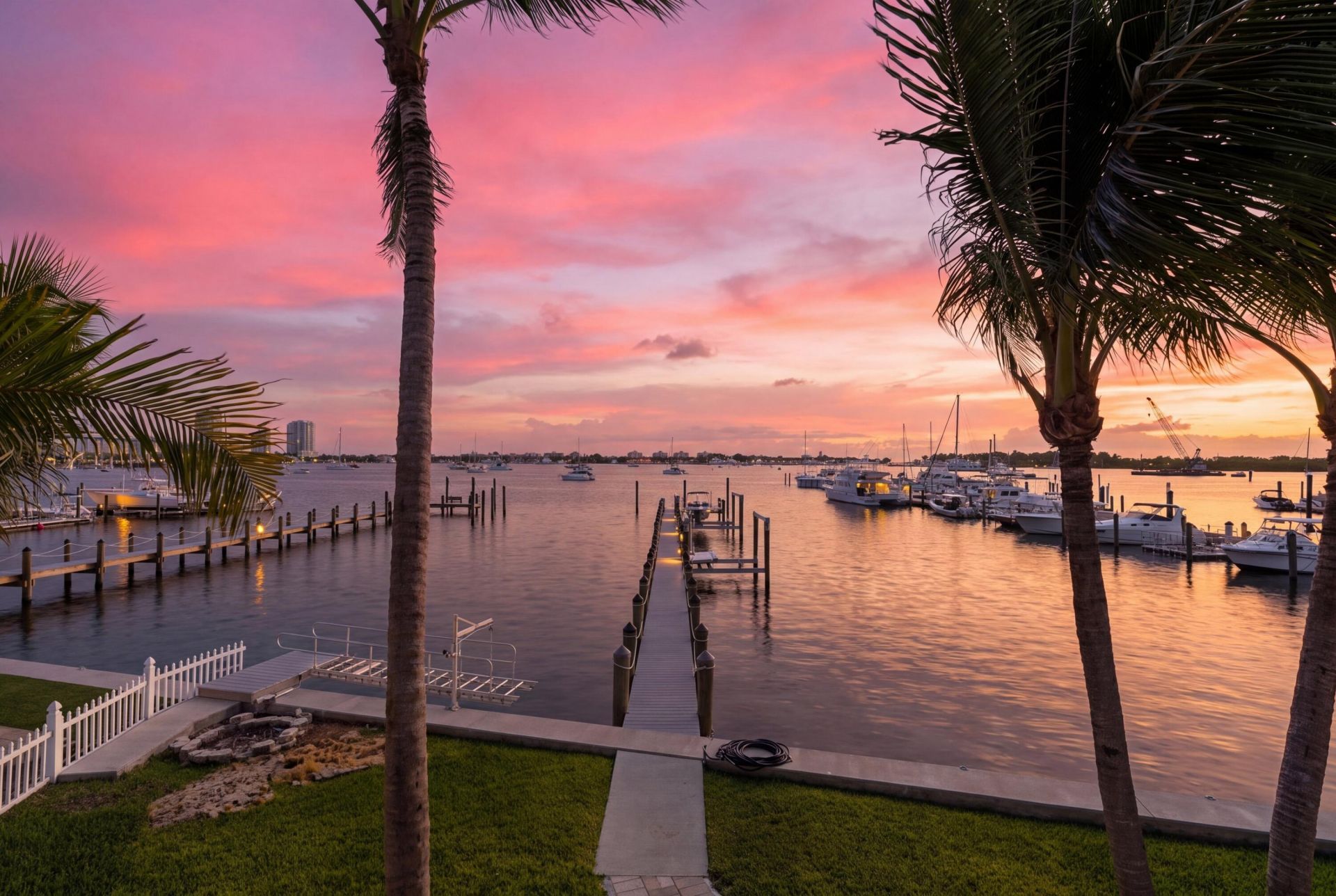 256 E 22nd Court, Riviera Beach, FL 33404 Photo