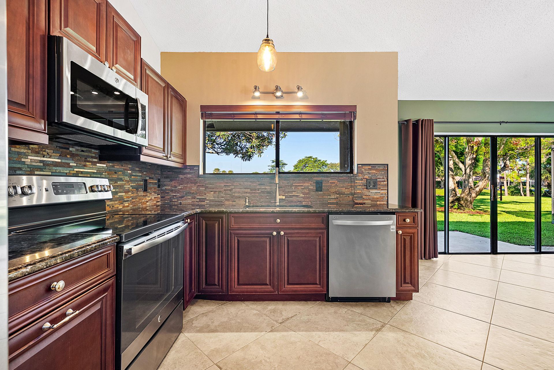 5527 Adair Way, Lake Worth, FL 33467 Photo