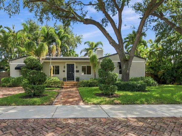 700 N Victoria Park Road, Fort Lauderdale, FL 33304
