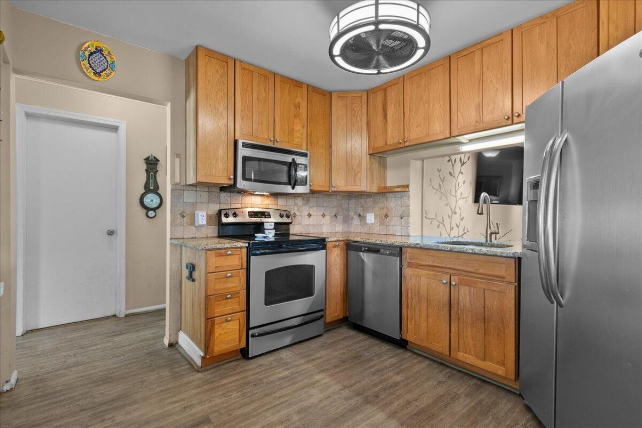 8059 Rose Marie Avenue E, Boynton Beach, FL 33472 Photo