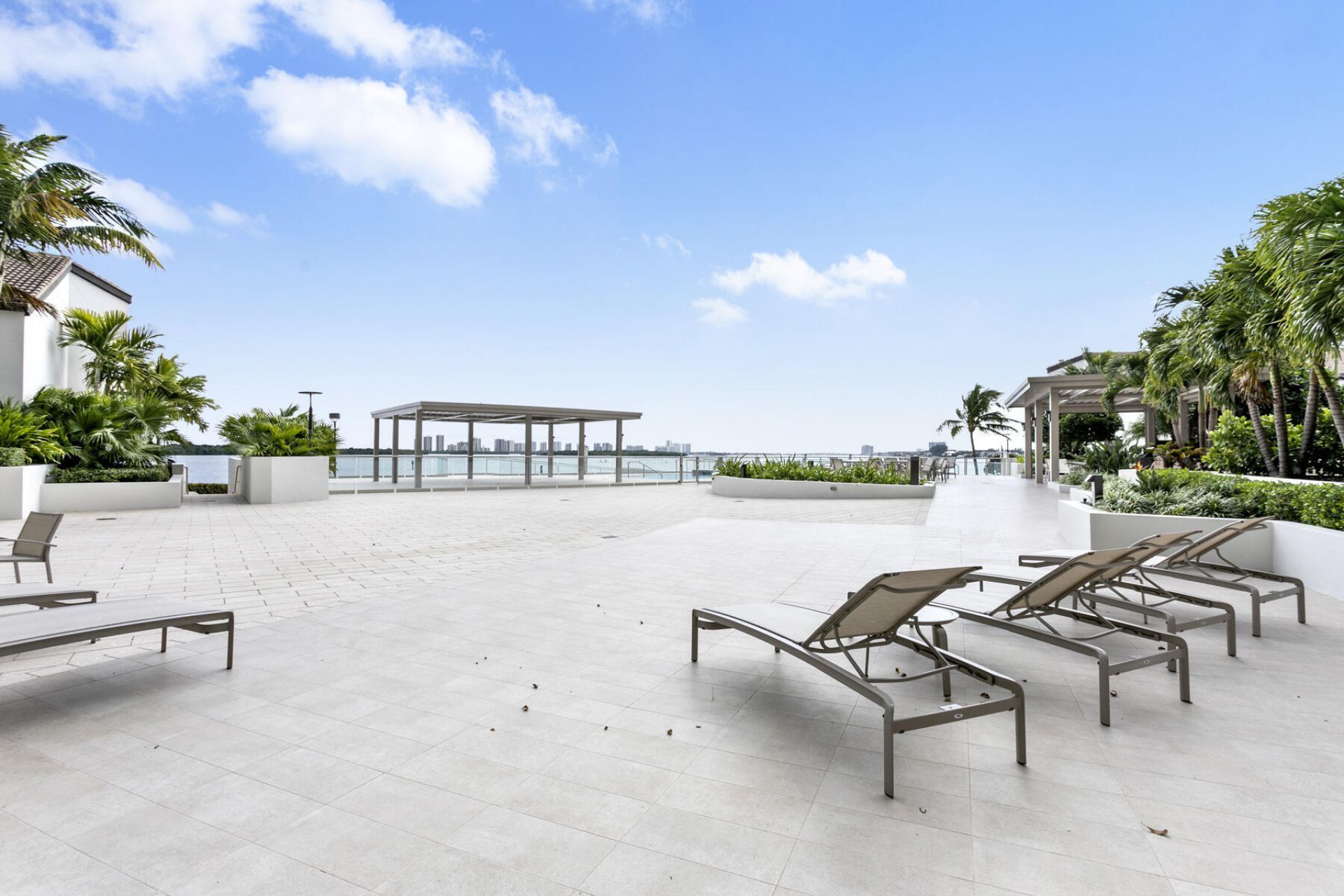100 Lakeshore Drive, Unit 454, North Palm Beach, FL 33408 Photo