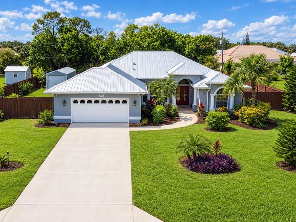 138 SW East Danville Circle, Port St. Lucie, FL 34953