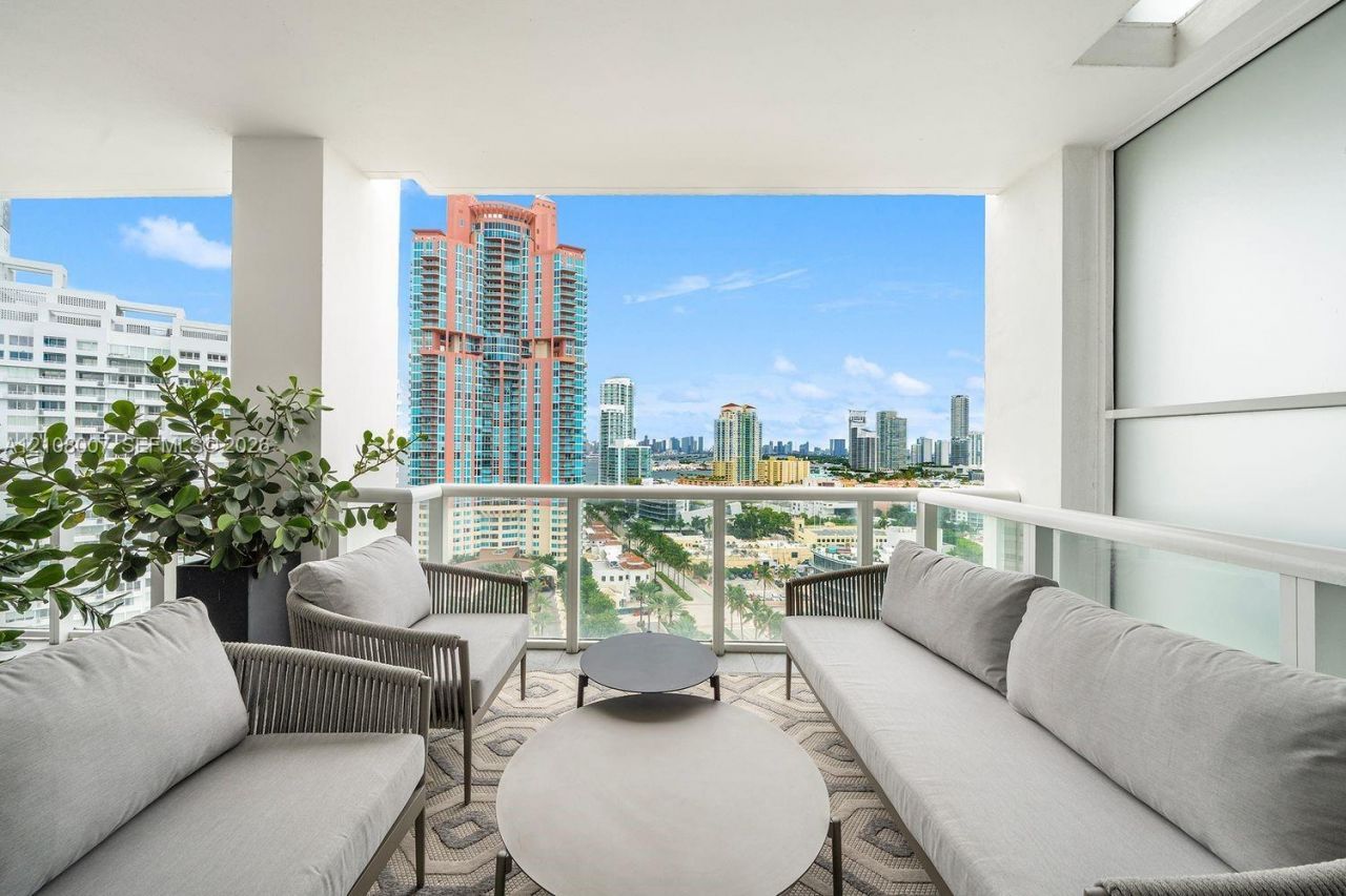 50 S Pointe Dr , Unit 1805, Miami Beach, FL 33139 Photo