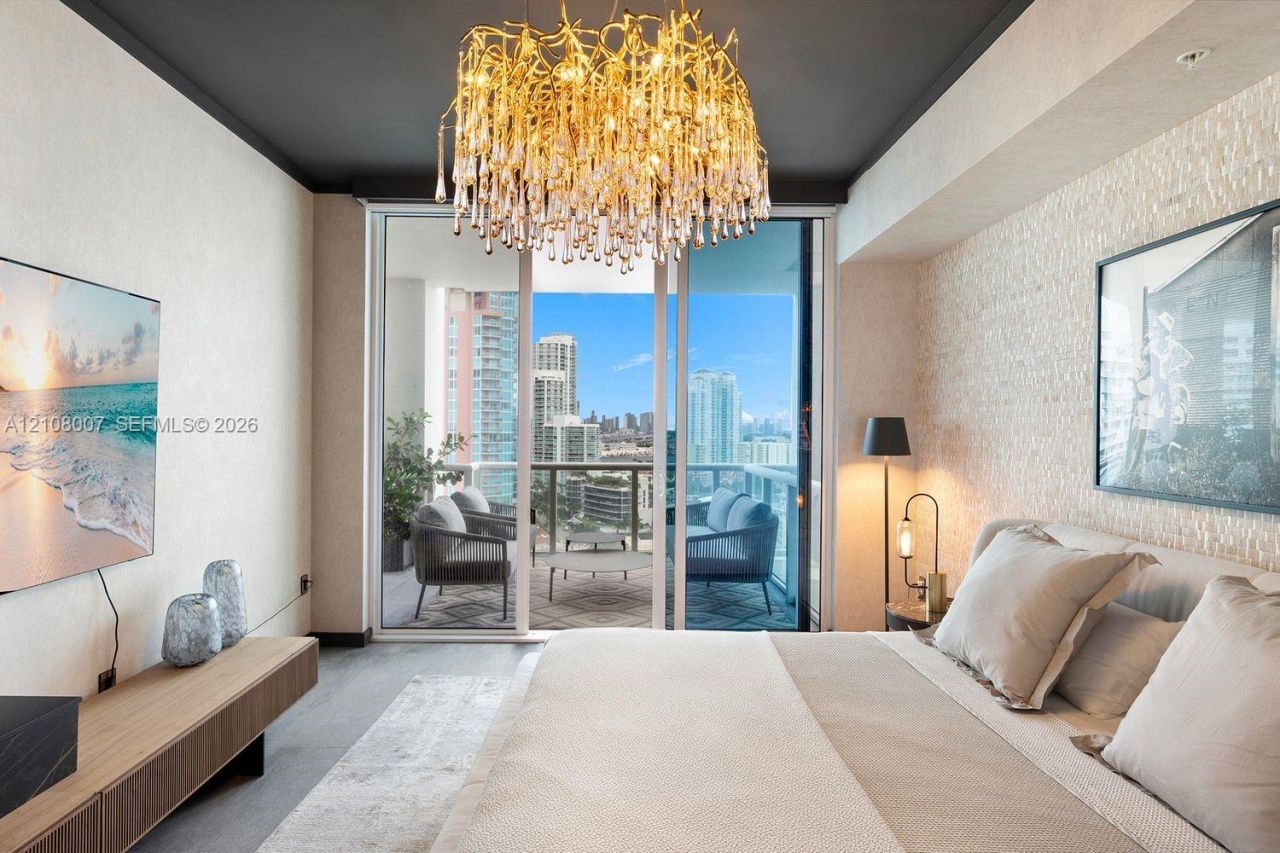 50 S Pointe Dr , Unit 1805, Miami Beach, FL 33139 Photo