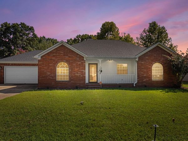 15 Red Oak Drive , Cabot, AR 72023
