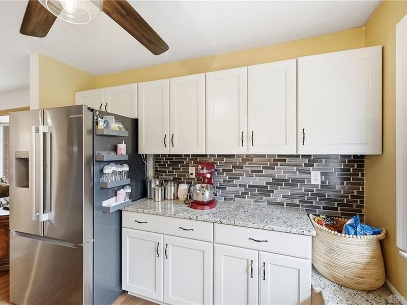 2369 Pine Knott Drive, Beavercreek, OH 45431 Photo 13