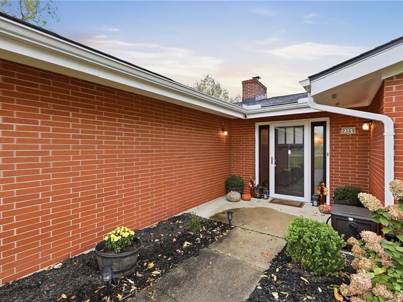 2369 Pine Knott Drive, Beavercreek, OH 45431 Photo 4