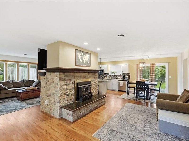 2369 Pine Knott Drive, Beavercreek, OH 45431 Photo 6