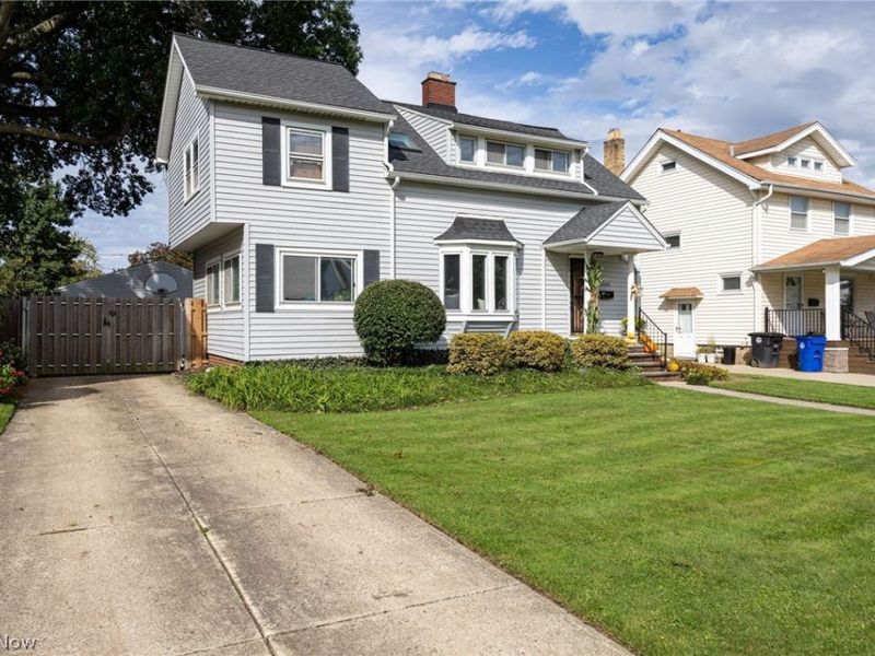 17200 Elsienna Avenue, Cleveland, OH 44135 Photo 2